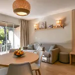 Апартаменты St Tropez Et A Pied Escale De Charme - 3 *