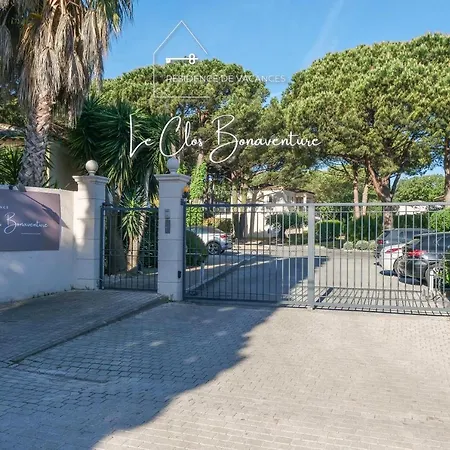St Tropez Et A Pied Escale De Charme - 3 *