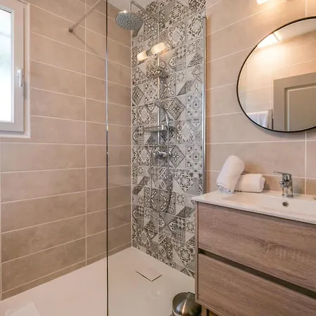 Apartamento St Tropez Et à Pied Escale De Charme - 3 *